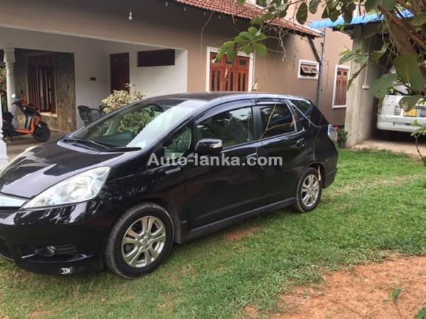 Honda GP2 Navi Premium  Shuttle 2016 Cars For Sale in SriLanka 