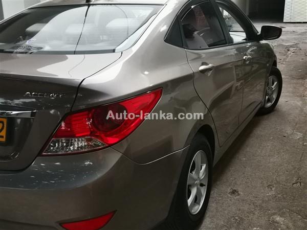 Hyundai Accent 2012 Cars For Sale in SriLanka 