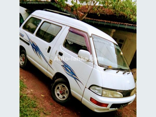 Toyota 252-85xx CR36 TOWNACE LOTTO 4X4 1999 Vans For Sale in SriLanka 