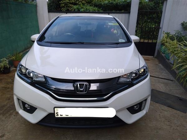Honda Gp 5 s grade 2015 Cars For Sale in SriLanka 