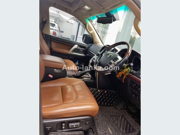 Toyota Land Cruiser V8 ZX Bruno Cross 2015 Jeeps For Sale in SriLanka 