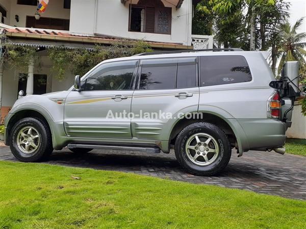 Mitsubishi Montero Exceed 2003 Jeeps For Sale in SriLanka 