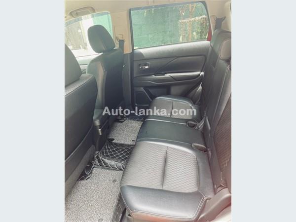 Mitsubishi OUTLANDER PHEV 2015 Jeeps For Sale in SriLanka 