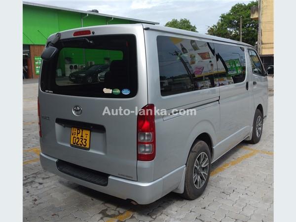 Toyota KDH / TRH 2014 Vans For Sale in SriLanka 