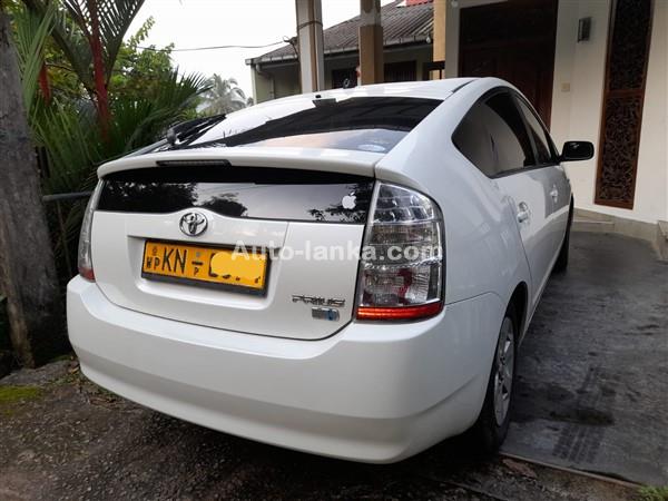 Toyota Prius 2nd Generation 2008 Cars For Sale in SriLanka 