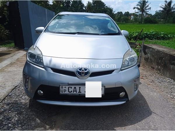 Toyota Prius 2013 (2015 Registered) 2013 Cars For Sale in SriLanka 