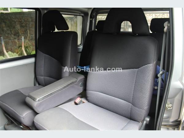 Mitsubishi Minicab 2011 Vans For Sale in SriLanka 
