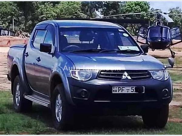 Mitsubishi L200 2013 Pickups For Sale in SriLanka 