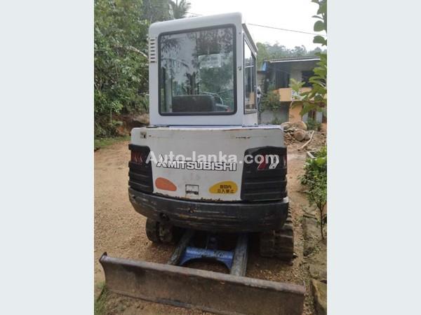 Mitsubishi Excavator ME30 2012 Machineries For Sale in SriLanka 