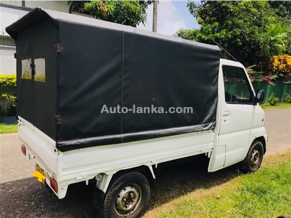 Mitsubishi Mini Cab 2000 Trucks For Sale in SriLanka 