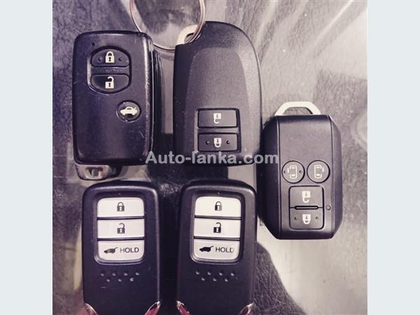 Toyota smary key 2015 Spare Parts For Sale in SriLanka 