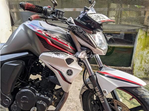 Yamaha FZ S V2 2016 Motorbikes For Sale in SriLanka 