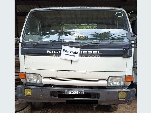 Nissan Lorry 1994 Trucks For Sale in SriLanka 