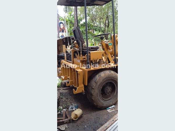 Other Mitsui LH4 Loader 2000 Machineries For Sale in SriLanka 