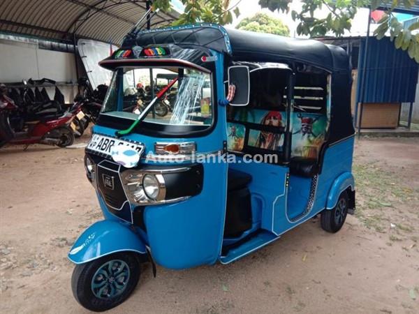 Bajaj 4 Strokes 2017 Three Wheelers For Sale in SriLanka 