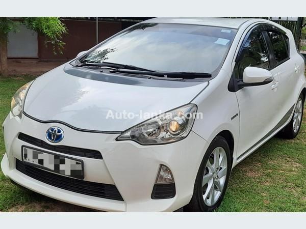 Toyota Aqua S Limited 2012 Cars For Sale in SriLanka 