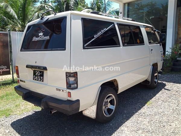 Mitsubishi Delica L300 1985 Vans For Sale in SriLanka 