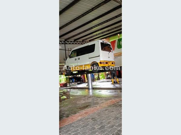 Nissan Clipper 2013 Vans For Sale in SriLanka 