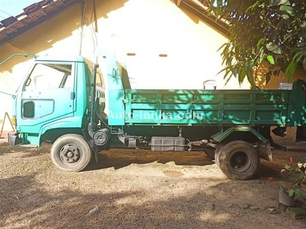 Other lorry 1977 Trucks For Sale in SriLanka 
