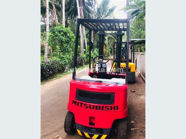 Mitsubishi Forklift 2006 Machineries For Sale in SriLanka 