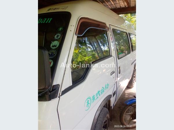 Nissan Caravan Superlong 1990 Vans For Sale in SriLanka 