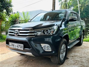 toyota-hilux-revolution-pickup-cab-2016-pickups-for-sale-in-moneragala