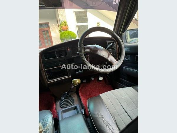 Toyota Hilux 1988 Jeeps For Sale in SriLanka 