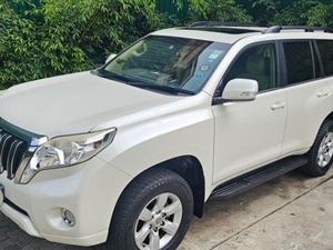 toyota-land-cruiser-prado-2016-jeeps-for-sale-in-colombo
