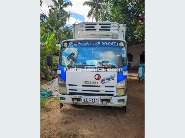 Isuzu ELF Freezer 2009 Trucks For Sale in SriLanka 