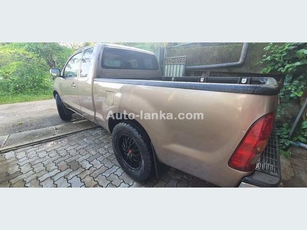 Toyota Hilux 2002 Jeeps For Sale in SriLanka 