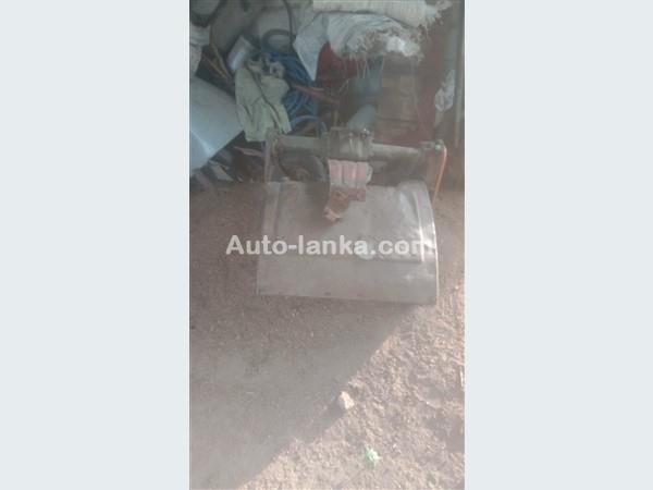 Other Shifeng Tractor 2011 Trucks For Sale in SriLanka 
