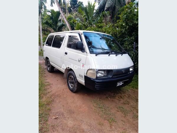 Toyota Town Ace CR27 Lotto 1993 Vans For Sale in SriLanka 