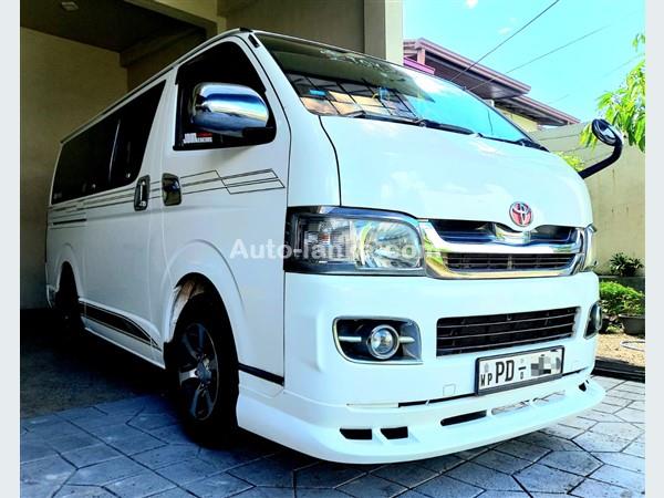 Toyota Kdh200 2007 Vans For Sale in SriLanka 