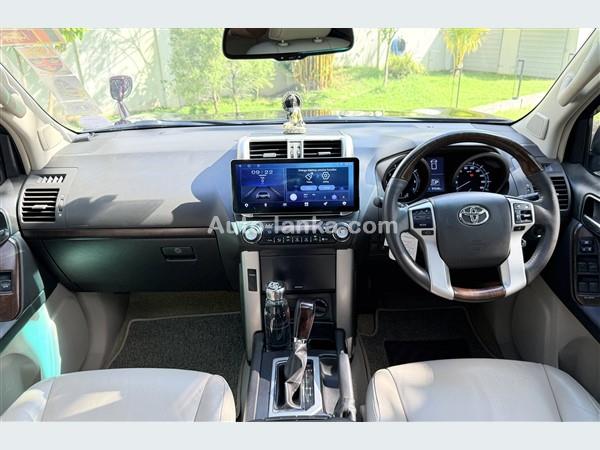 Toyota Land Cruser Prado 150 2011 Jeeps For Sale in SriLanka 