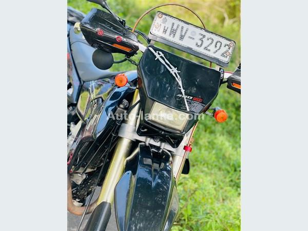 Suzuki DRZ 400 SM 2011 Motorbikes For Sale in SriLanka 