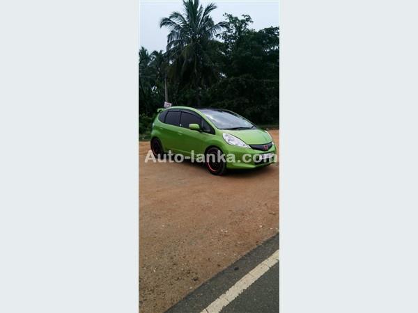 Honda Fit GP1 2012 Cars For Sale in SriLanka 