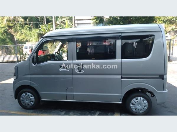 Mitsubishi Minicab 2016 Vans For Sale in SriLanka 