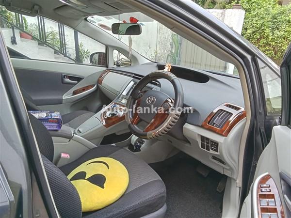 Toyota PRIUS G GRADE 2011 Cars For Sale in SriLanka 