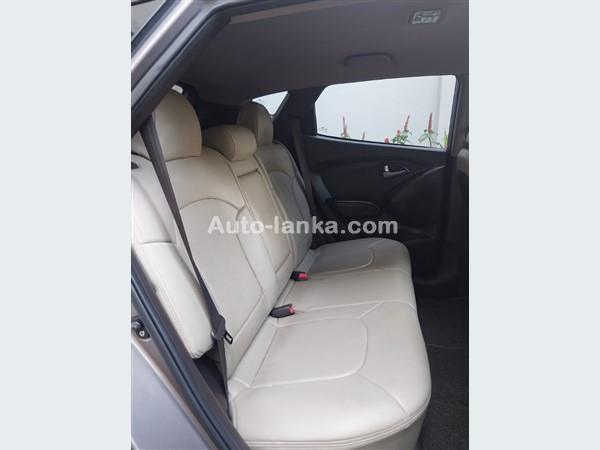 Hyundai TUCSON 2015 Jeeps For Sale in SriLanka 