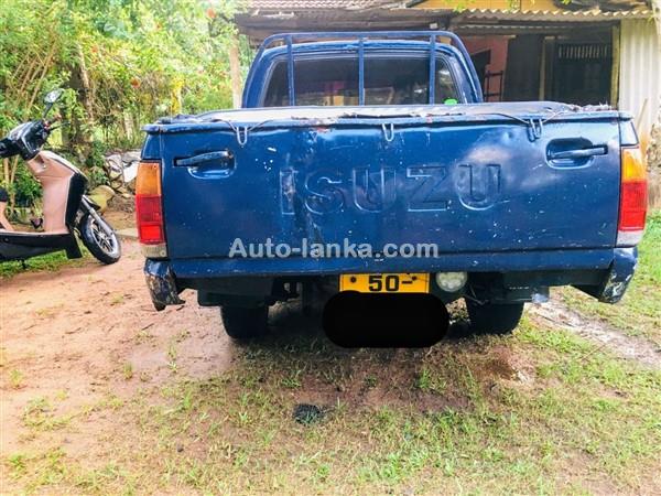 Isuzu Double Cab 1987 Pickups For Sale in SriLanka 