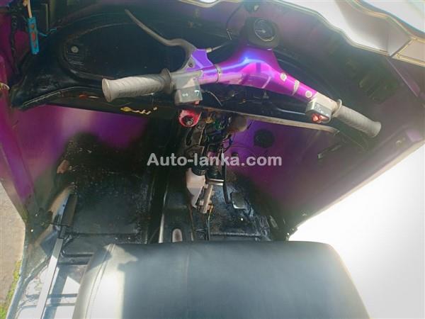 Bajaj 2 Stroke Three Wheel 2005 Three Wheelers For Sale in SriLanka 