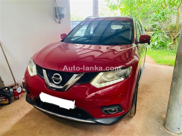 Nissan X - Trail Hybrid 2015 Jeeps For Sale in SriLanka 