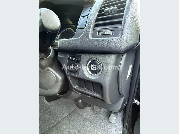 Toyota KDH 201 Super GL 2014 Vans For Sale in SriLanka 