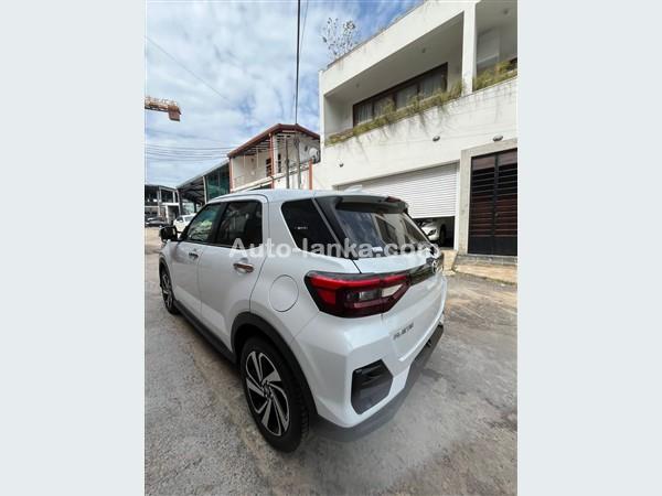 Toyota RAIZE   HYBRID 2025 Jeeps For Sale in SriLanka 