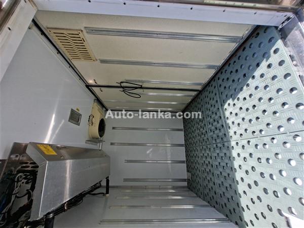 Isuzu ELF 10.5FT -30C FREEZER TRUCK (UNREGISTERED) 2016 Trucks For Sale in SriLanka 