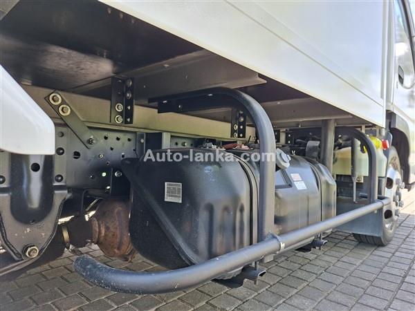 Isuzu ELF 10.5FT -30C FREEZER TRUCK (UNREGISTERED) 2016 Trucks For Sale in SriLanka 