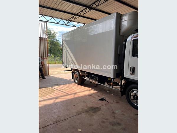Isuzu Freezer 2014 Trucks For Sale in SriLanka 
