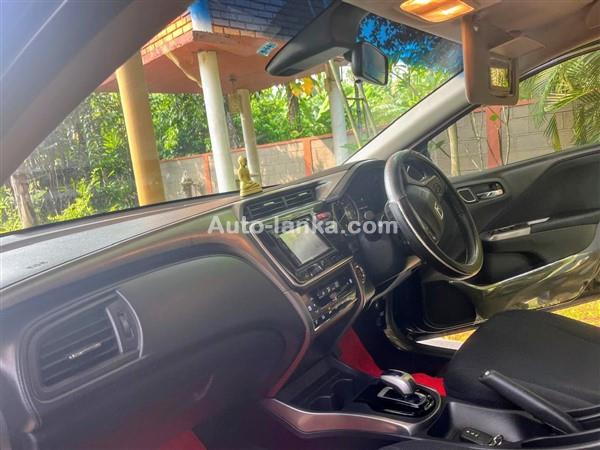 Honda Grace Ex 2015 Cars For Sale in SriLanka 
