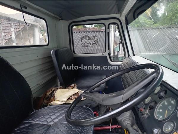 Tata LPT 1615 2004 Trucks For Sale in SriLanka 