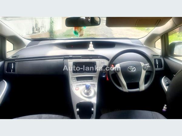 Toyota Prius 2014 Cars For Sale in SriLanka 